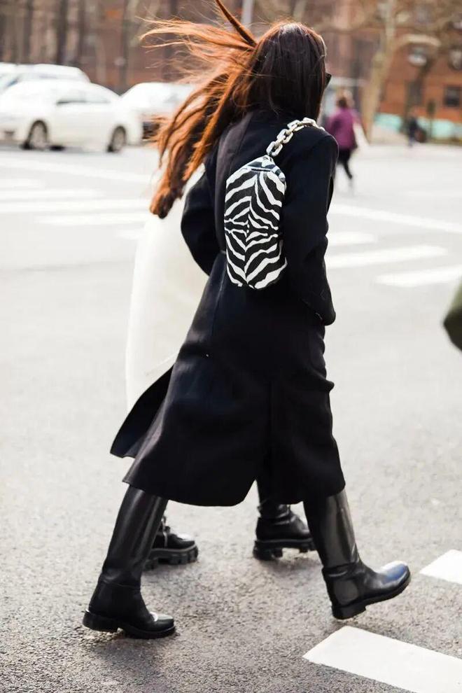 香港現金網：今年的長靴，這樣穿最舒服！